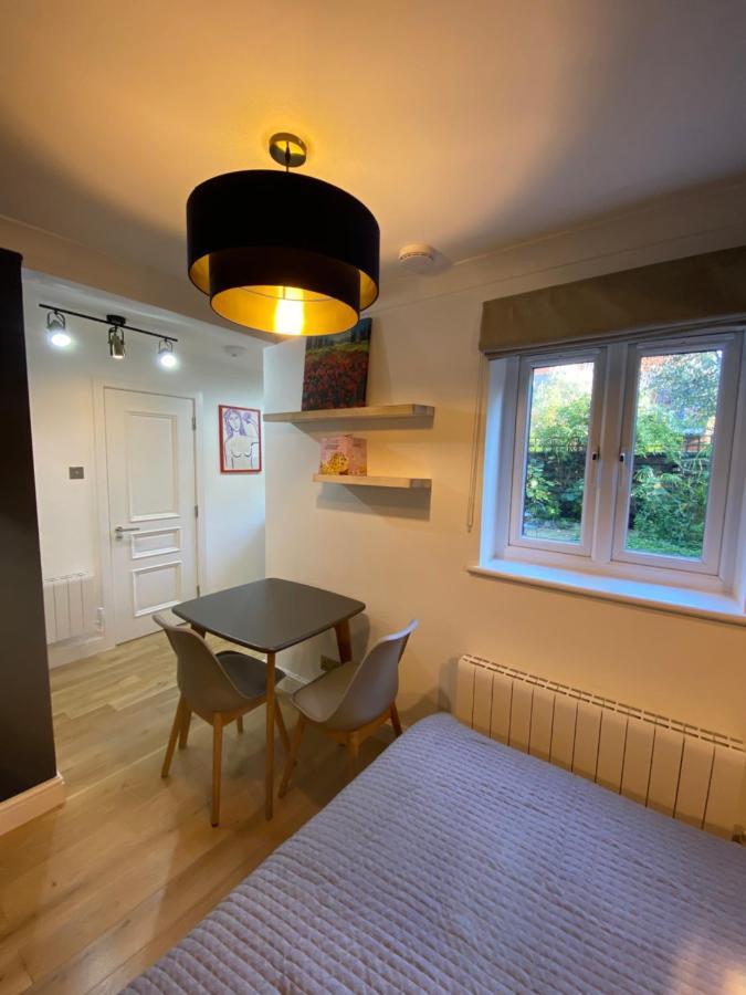 Stylish 1-Bed Studio Londyn Zewnętrze zdjęcie
