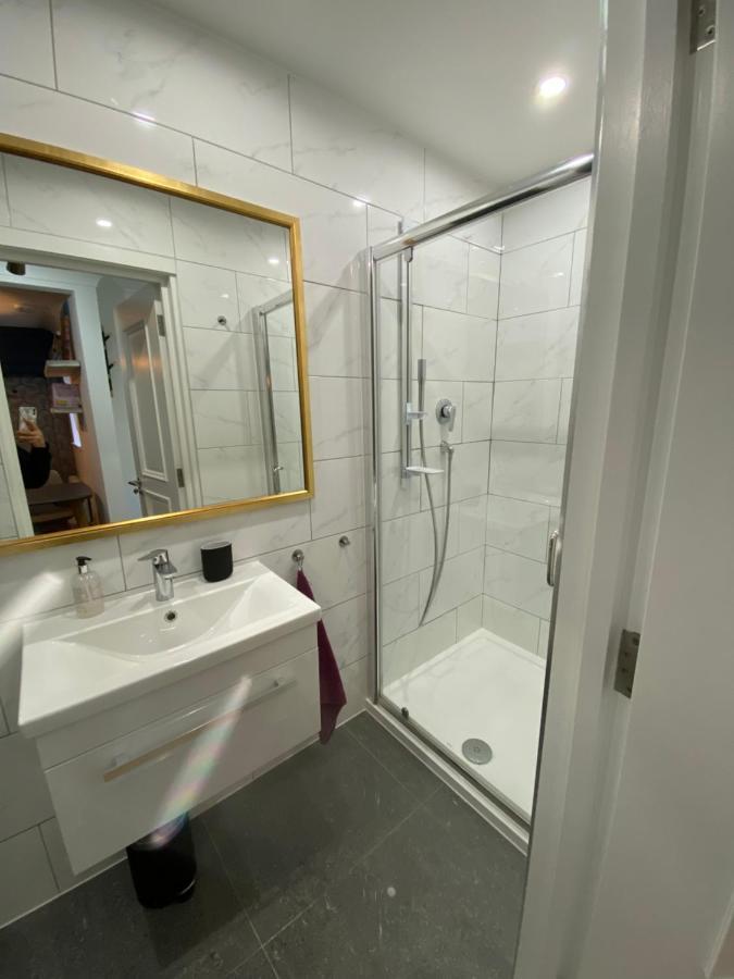 Stylish 1-Bed Studio Londyn Zewnętrze zdjęcie